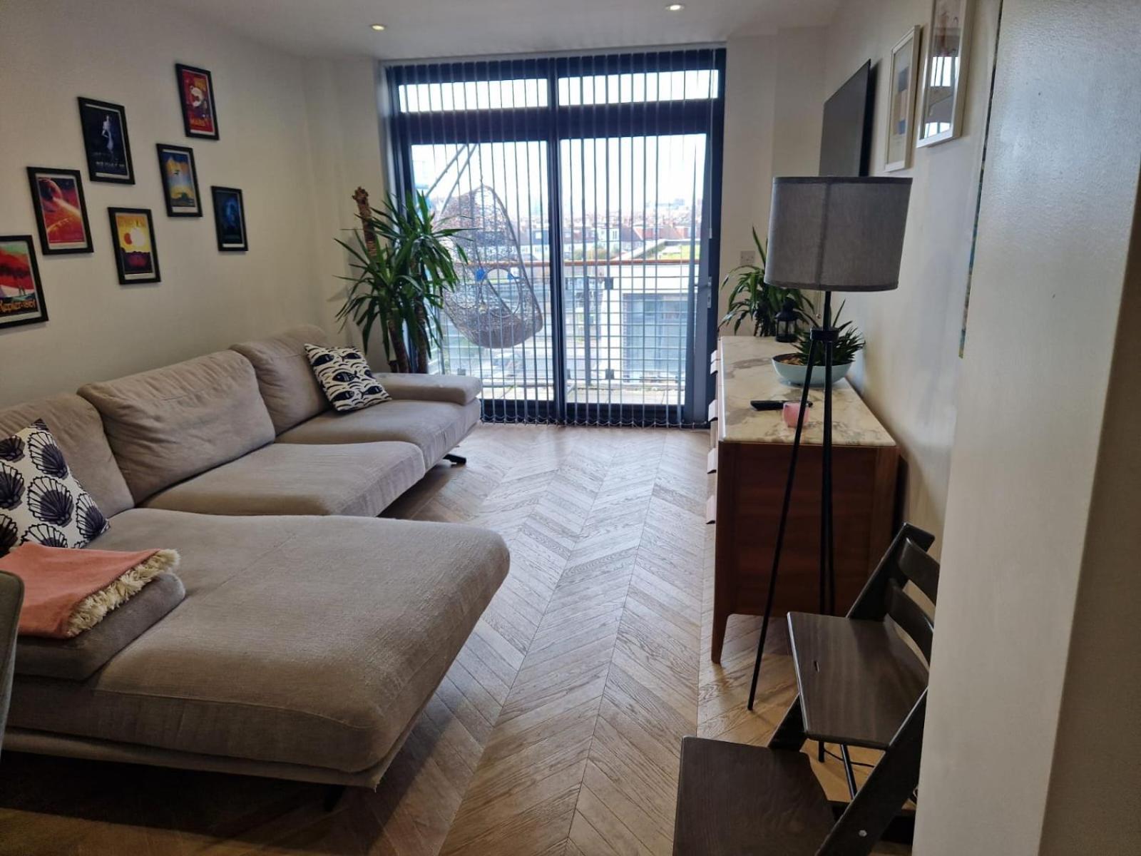 Cosy 1 Bedroom With Balcony Near Chiswick London